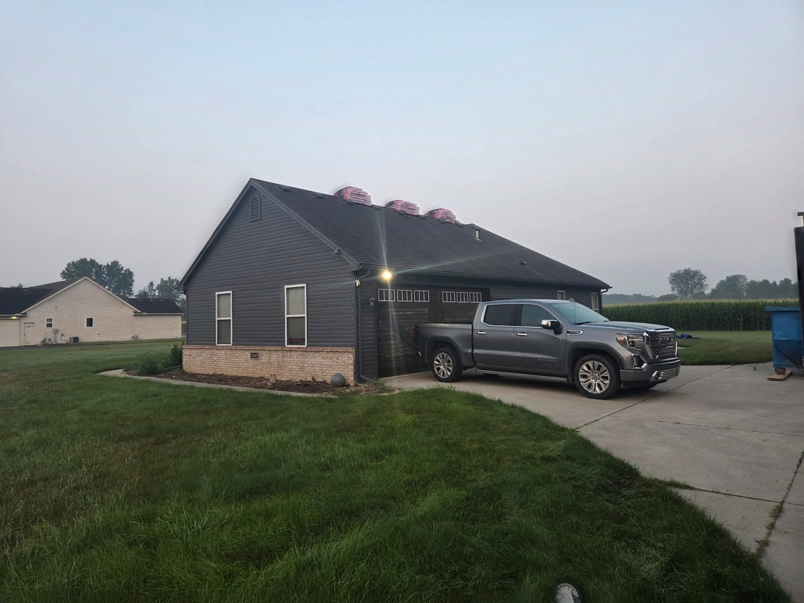 Completed shingle roof project near Toledo Ohio
